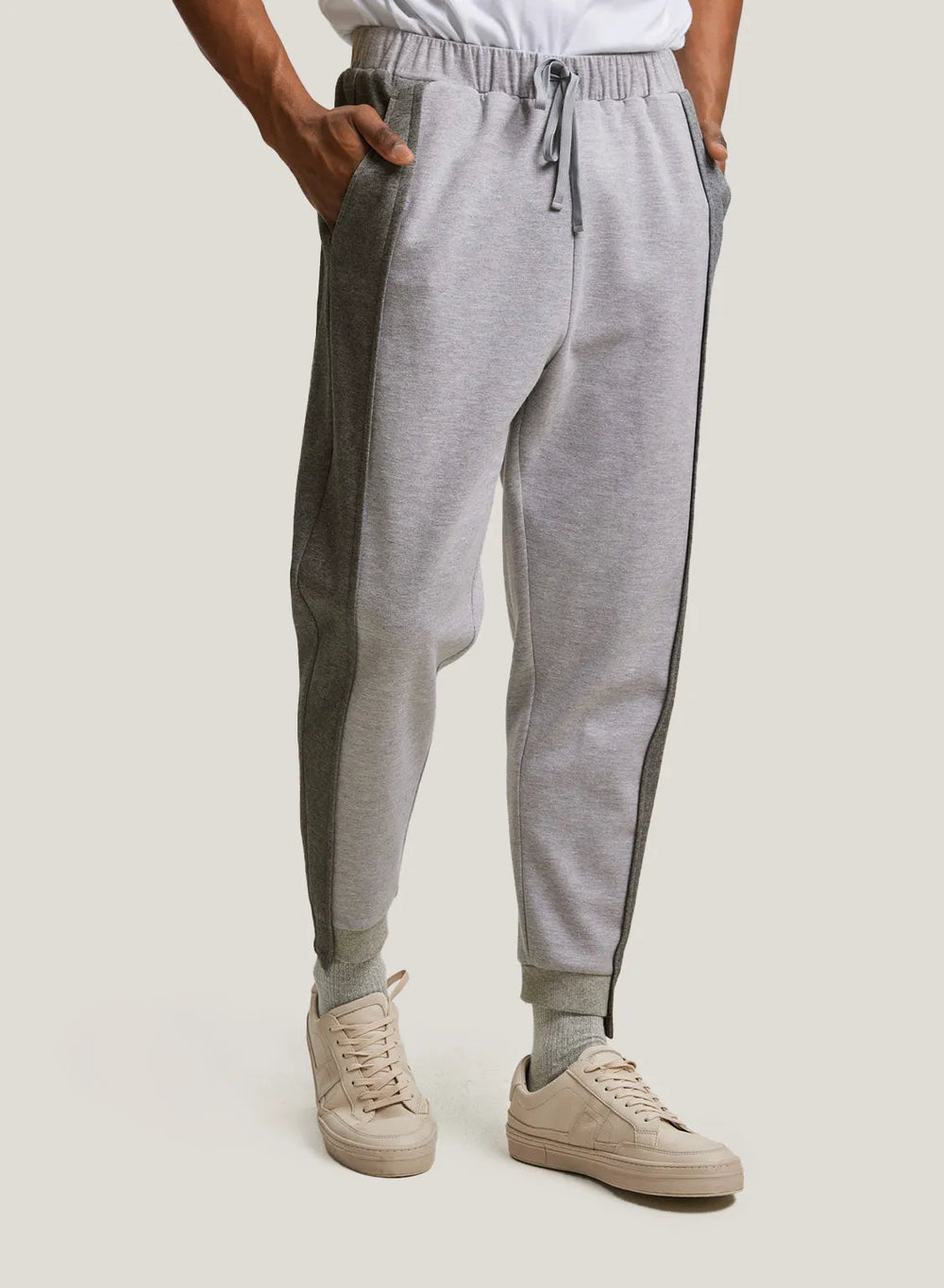 Smoke/Light Grey