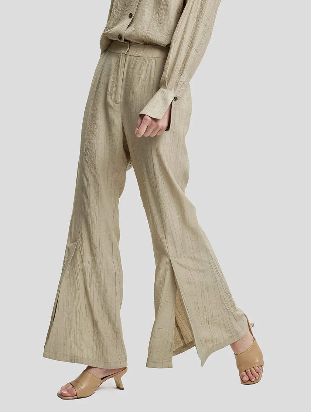 Pale Khaki