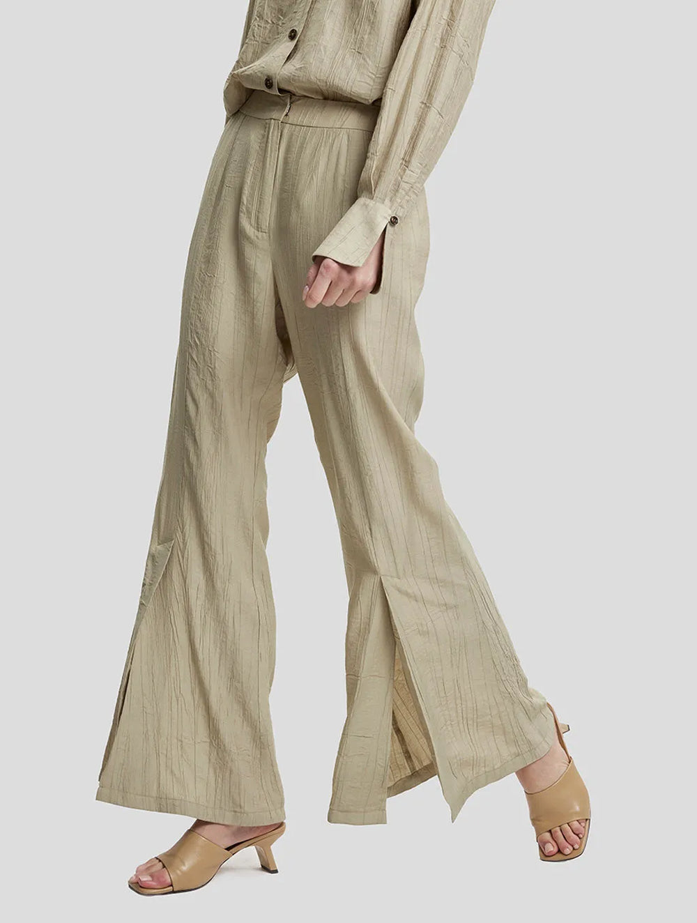 Pale Khaki
