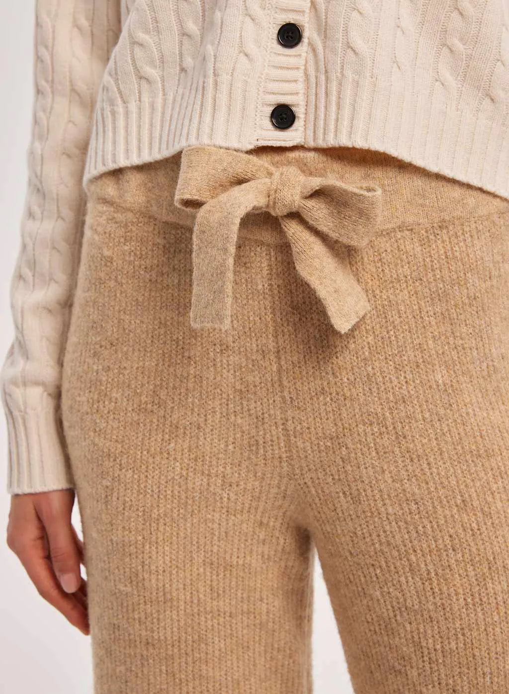 beeswax-cream-brown